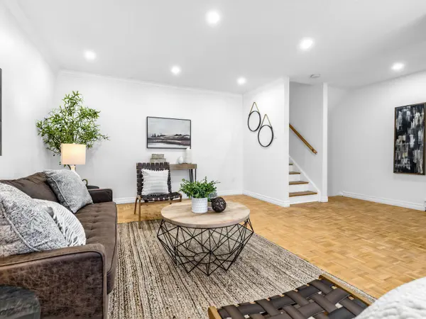 246 Milestone CRES #117, Aurora, ON L4G 3M2