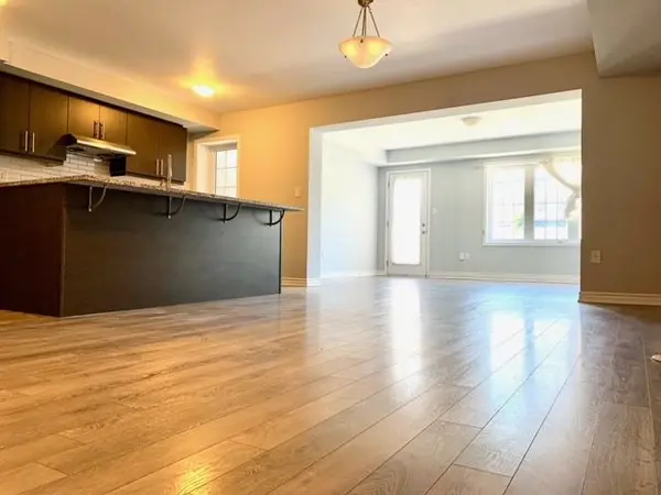 43 Minlow WAY, Aurora, ON L3X 1V9