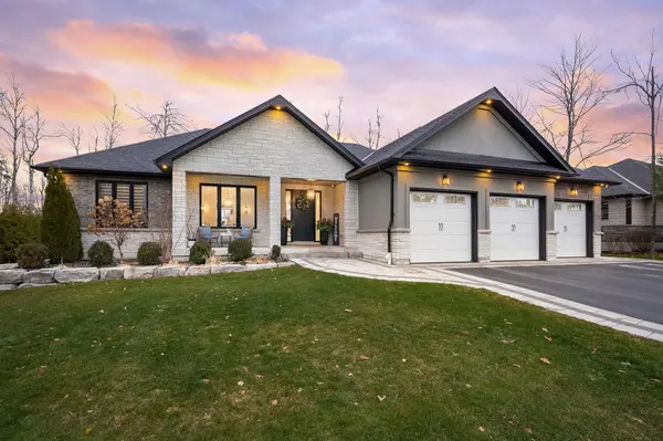 9 Byers ST, Springwater, ON L9X 2A3