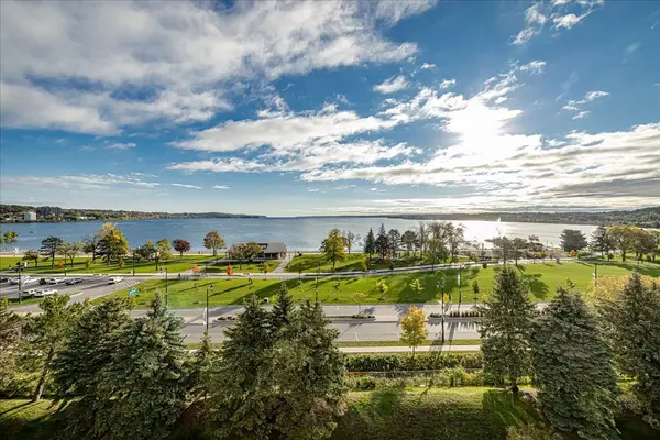 65 Ellen ST #908, Barrie, ON L4N 3A5