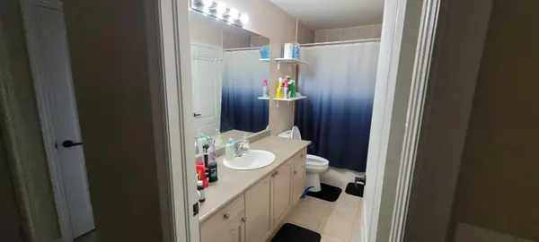 11 Silver Maple CRES, Barrie, ON L4N 0Y4