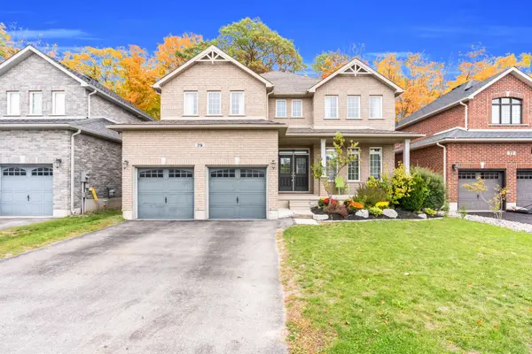 79 Jewel House LN, Barrie, ON L4N 5X1