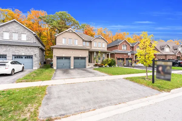 79 Jewel House LN, Barrie, ON L4N 5X1