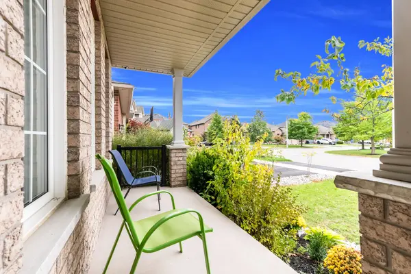 79 Jewel House LN, Barrie, ON L4N 5X1