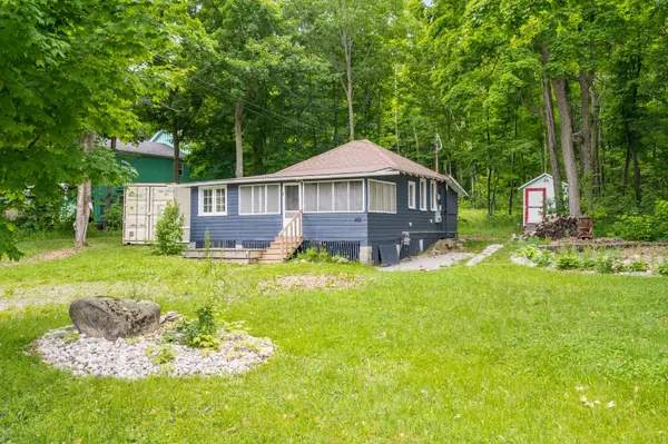 365 Robins Point RD, Tay, ON L0K 2A0