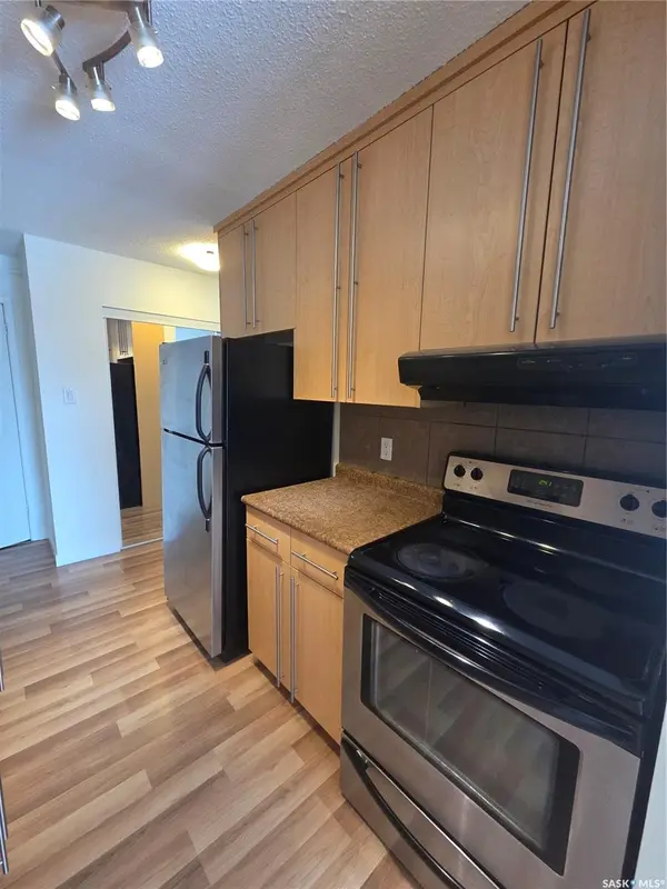 833 B AVENUE N #7, Saskatoon, SK S7L 1E5