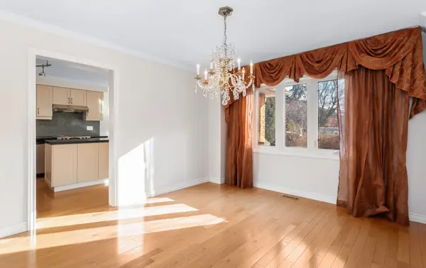 1656 Carrington RD, Mississauga, ON L5M 2K2