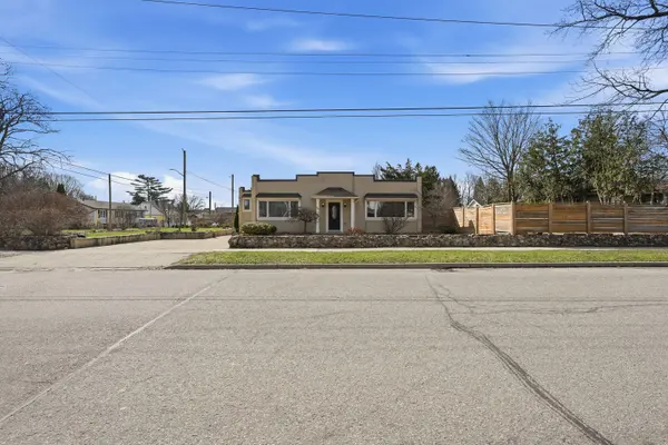 56 King ST, Halton Hills, ON L7G 2G4