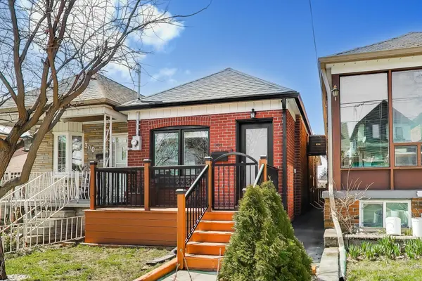 302 Boon AVE, Toronto W03, ON M6E 4A3