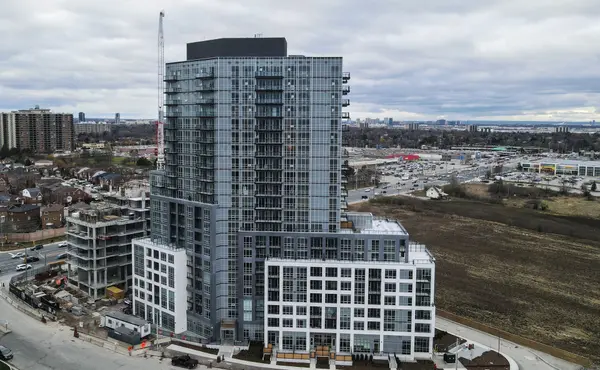 225 Malta AVE #1805, Brampton, ON L6Y 4M5