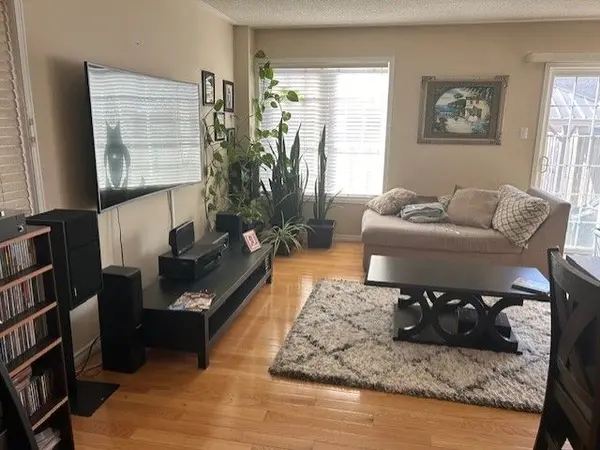 111 Crystalview CRES #Main Fl, Brampton, ON L6P 2R8