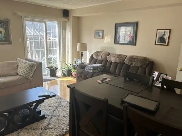 111 Crystalview CRES #Main Fl, Brampton, ON L6P 2R8