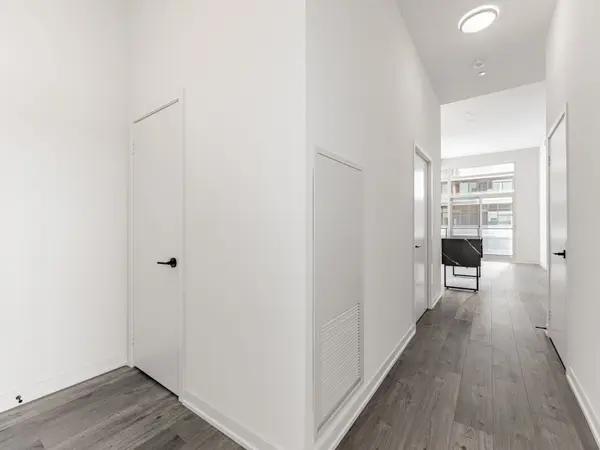 285 Dufferin ST #706, Toronto W01, ON M6K 0J2