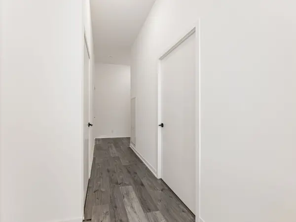 285 Dufferin ST #706, Toronto W01, ON M6K 0J2