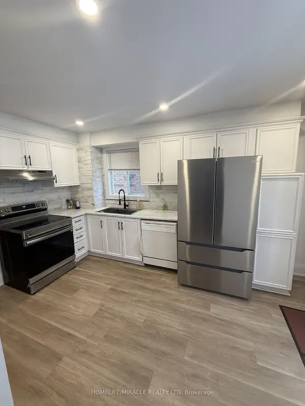 21 Ecclestone DR #Main Floor, Brampton, ON L6X 3N7