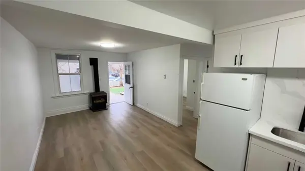 23 Church ST W #21, Halton Hills, ON L7J 1K1