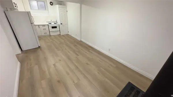 23 Church ST W #21, Halton Hills, ON L7J 1K1