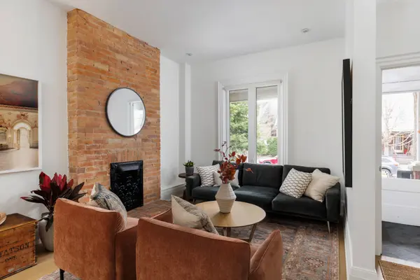 140 Garden AVE, Toronto W01, ON M6R 1H7