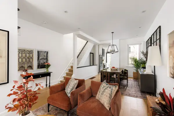 140 Garden AVE, Toronto W01, ON M6R 1H7