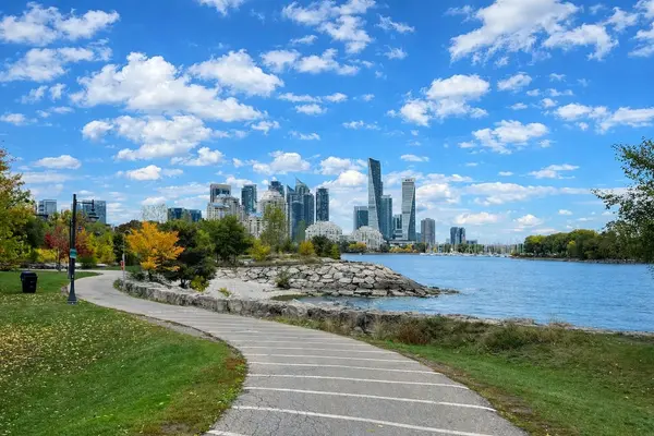 11 Superior AVE #TH1, Toronto W06, ON M8V 0A7