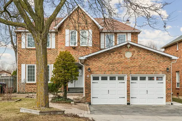 4 Burt DR, Brampton, ON L6X 3H6