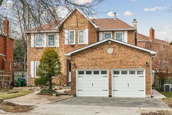 4 Burt DR, Brampton, ON L6X 3H6