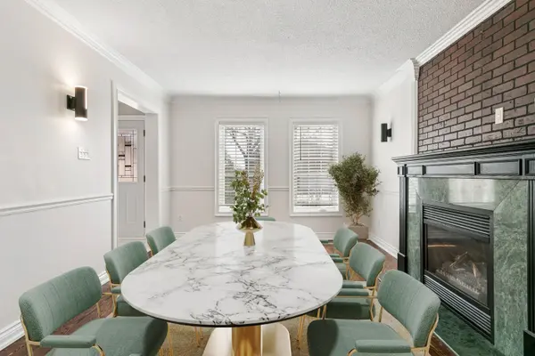 4 Burt DR, Brampton, ON L6X 3H6