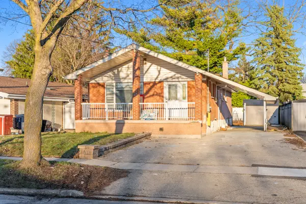 111 Verobeach BLVD, Toronto W05, ON M9M 1P8