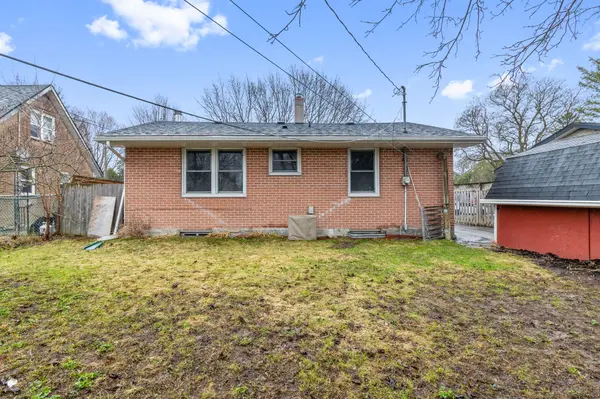 94 Bisley CRES, Brockville, ON K6V 2T8