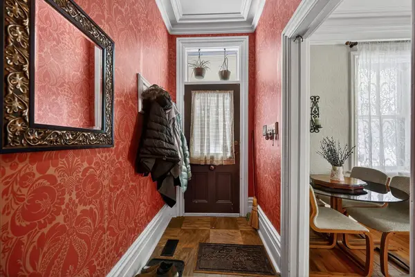 37 Orchard ST, Brockville, ON K6V 2J6