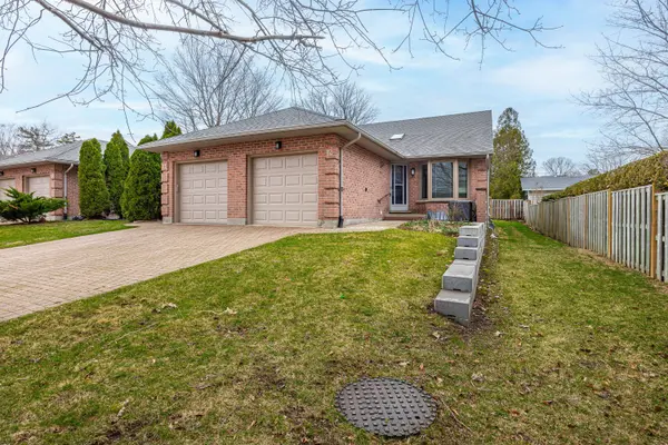 90 Ontario ST S #12, Lambton Shores, ON N0M 1T0