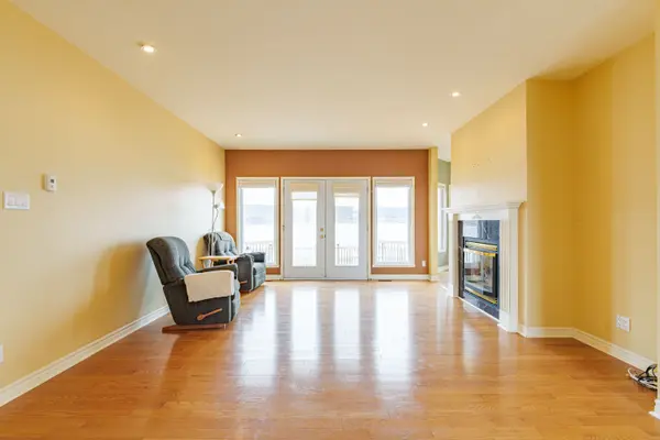 15 Rue Haute Rive ST, Alfred And Plantagenet, ON K0B 1J0