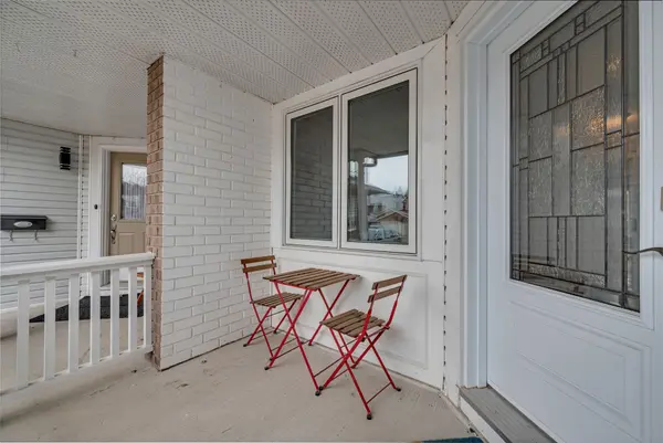 38 Beacon WAY, Kanata, ON K2K 2R3