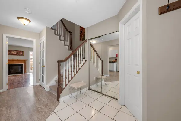 38 Beacon WAY, Kanata, ON K2K 2R3