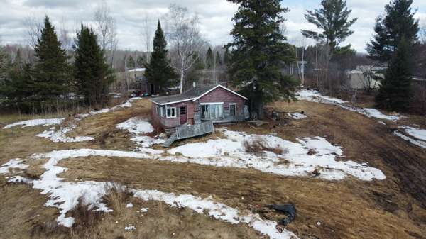 28 Lakeshore RD, Bonfield, ON P0H 1E0