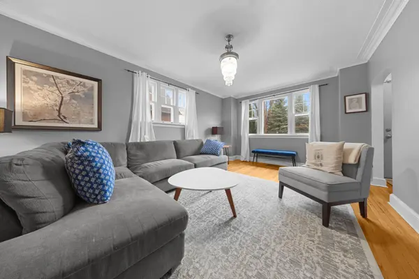 564 Tweedsmuir AVE, Westboro - Hampton Park, ON K1Z 5P2