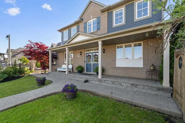 563 Fifty RD, Hamilton, ON L8E 5T5