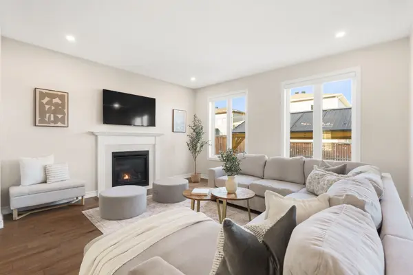 272 Meynell RD, Stittsville - Munster - Richmond, ON K0A 2Z0