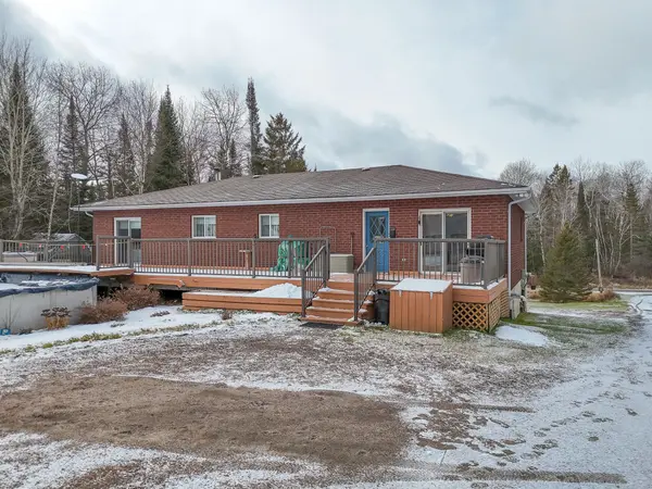 592 GENESEE LAKE RD, Powassan, ON P0H 1Z0