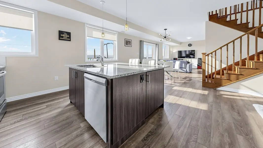 1148 Dragonfly AVE #605, Pickering, ON L1X 0H5