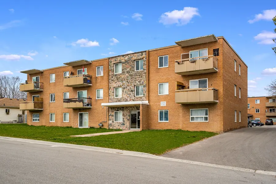 9 Princess ST #304, Orangeville, ON L9W 1W1