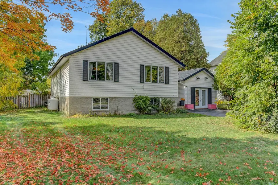 34 Bennett ST, Edwardsburgh/cardinal, ON K0E 1X0