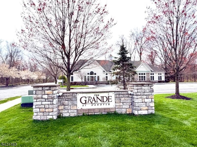 607 Brook Hollow Dr, Hanover Twp., NJ 07981