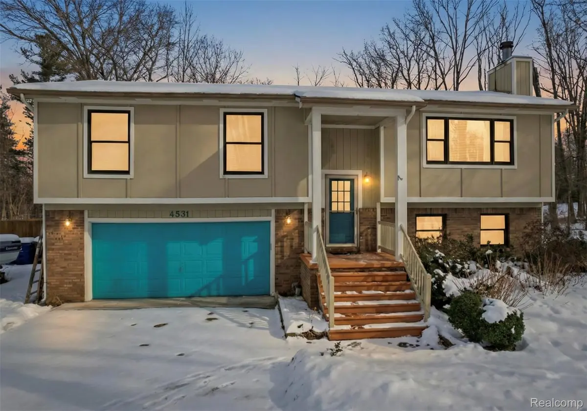 4531 Clifford RD, Genoa Township, MI 48116