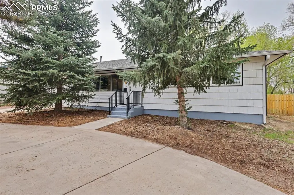 2619 E Bijou ST, Colorado Springs, CO 80909