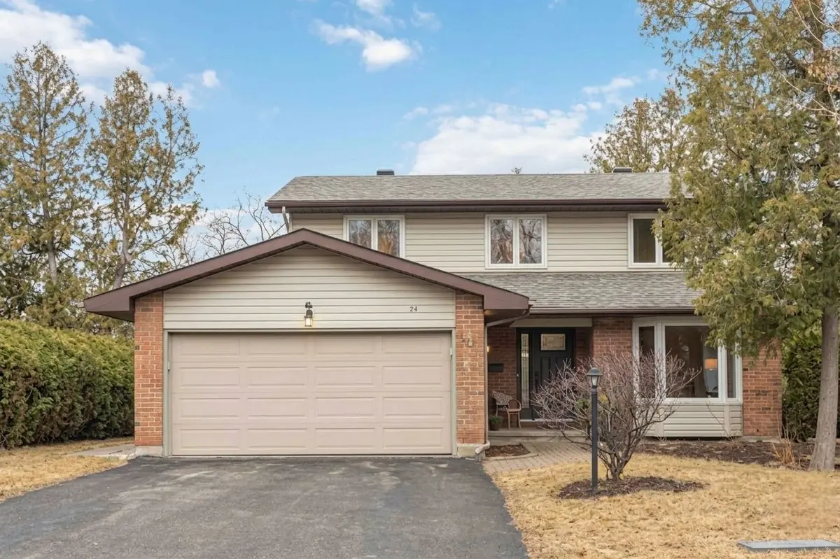 27 Mcclure CRES, Kanata, ON K2L 2H1