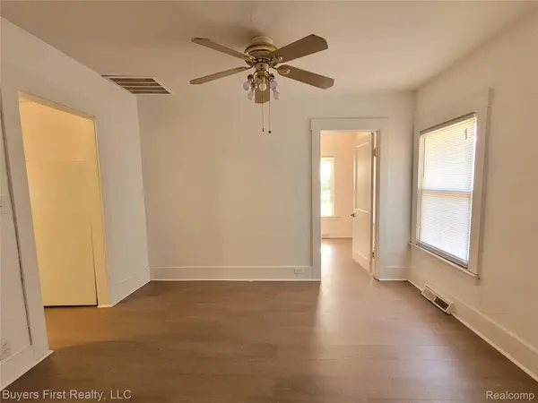 17674 Salem ST, Detroit, MI 48219