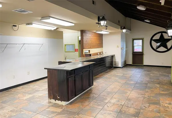 1706 Lee Street, Commerce, TX 75428