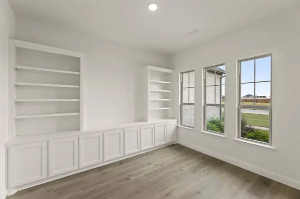 124 Evanston Court, Rhome, TX 76078