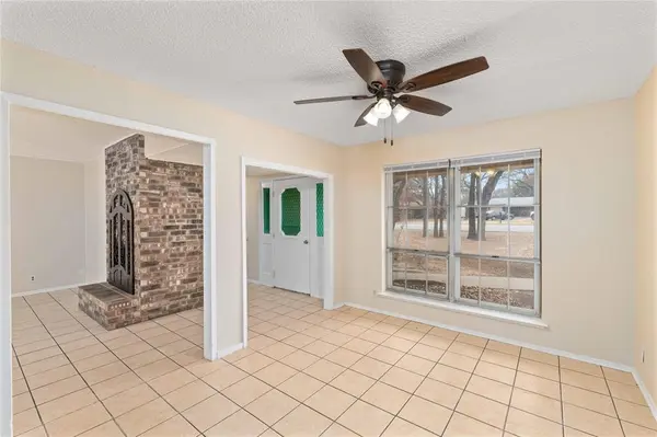 499 Oakwood Drive, Eastland, TX 76448